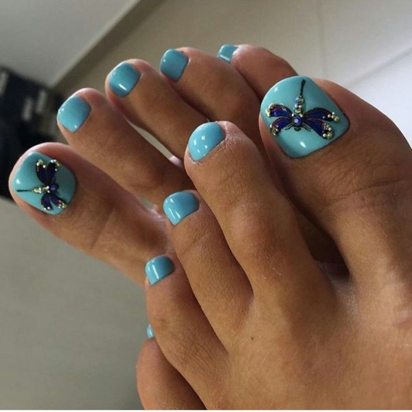 Оригинальный педикюр