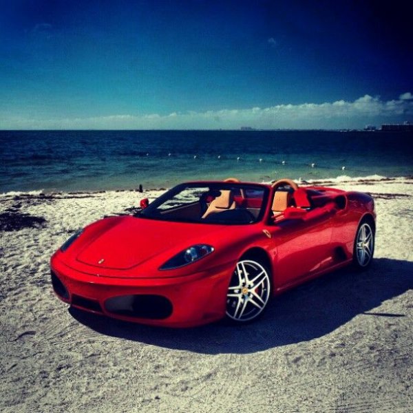 Mini Cooper s 5 у моря