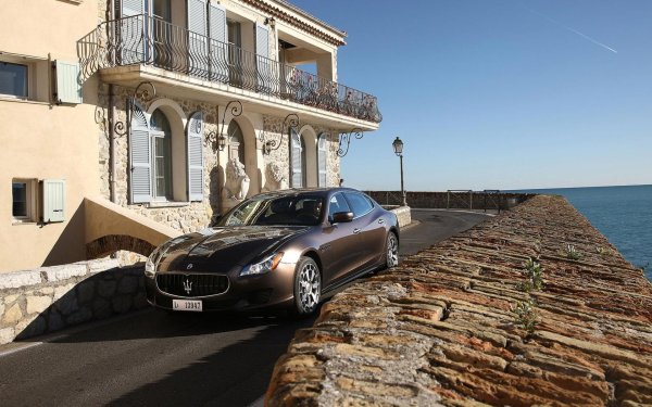 Машина закат море