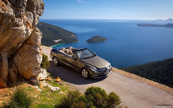 Автомобиль на море