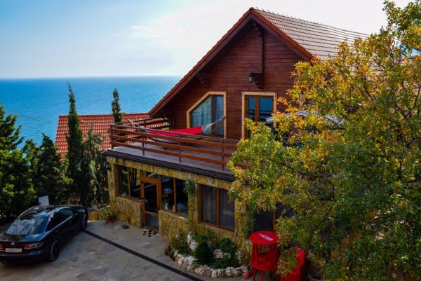 Дом у моря в Алуште