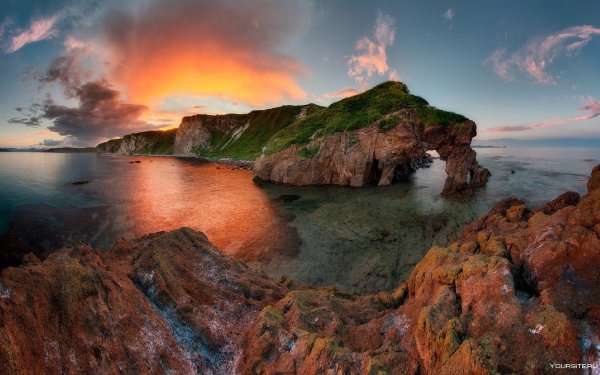 Бухта красная скала Приморский край