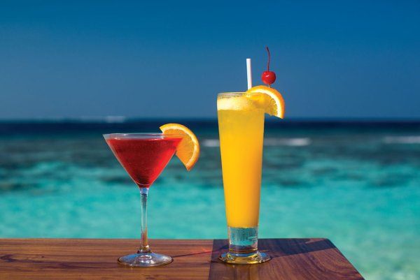Коктейль на пляже