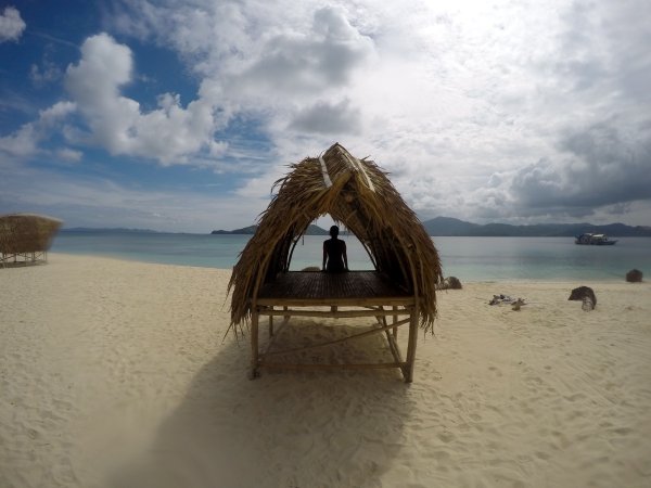 Хижины Робинзона Крузо на пляже