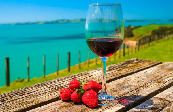 Фрукты для романтического вечера