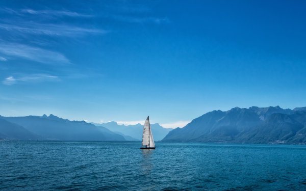 Море корабль берег