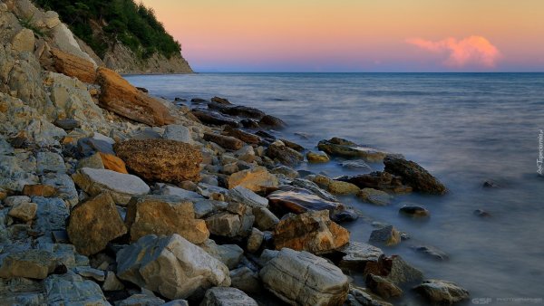 Галечный пляж Корсика