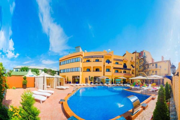 Отель в скале Утесов Анапа