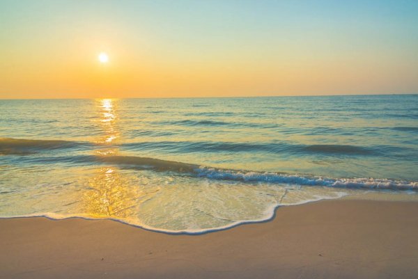 Проводить закат