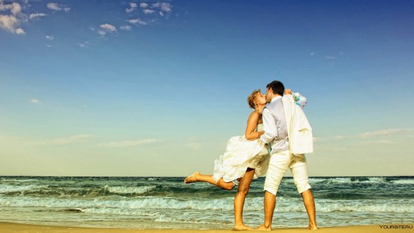 Влюбленные на море