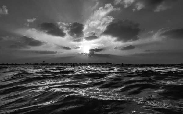 Море черного цвета