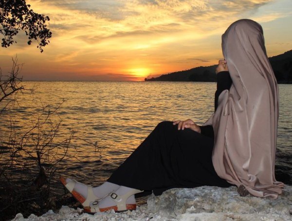 Мусульманка на закате