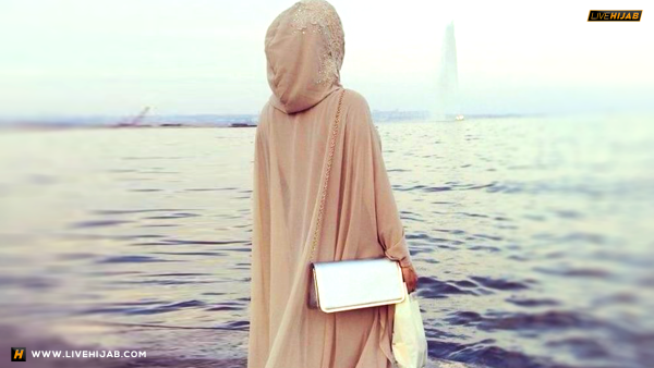 Мусульманка на закате