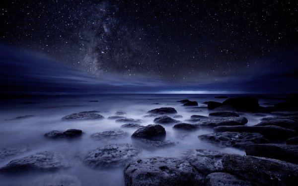 Ночное небо и море