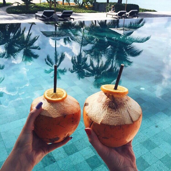 Утро на море с кофе