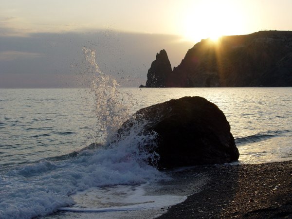 Лодка в море