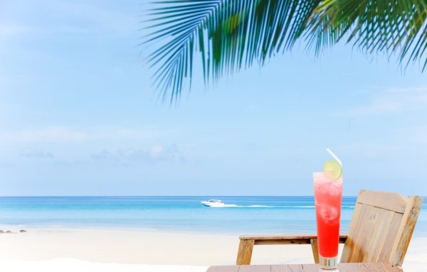 Коктейль на море