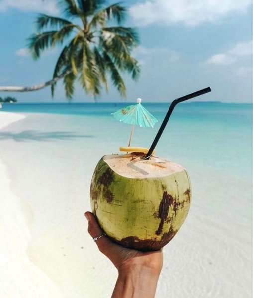 Коктейль на пляже