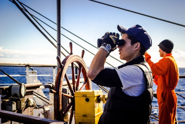 Вахта на корабле