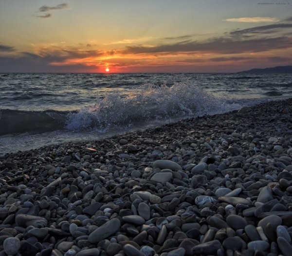 Море в Сочи в апреле