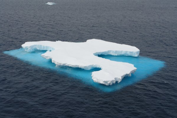 Дрейфующие льды в Северном Ледовитом океане