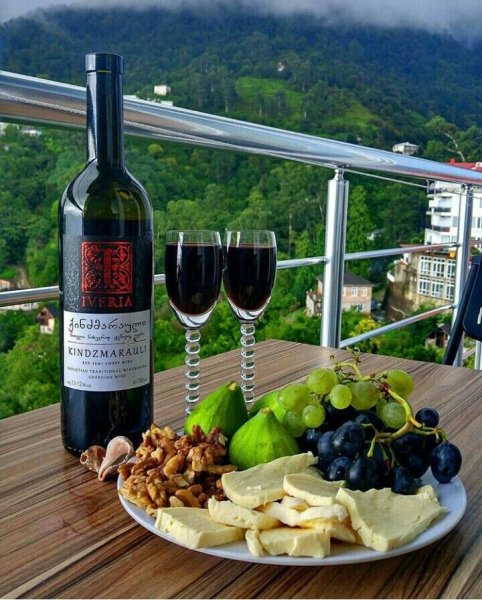 Шашлык на берегу моря