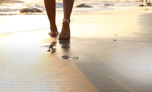 Следы по песку