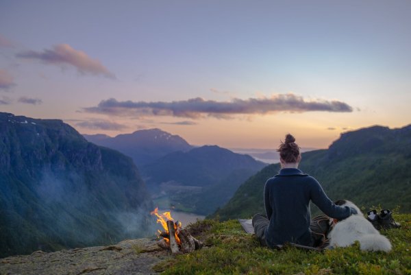 Туристы на природе