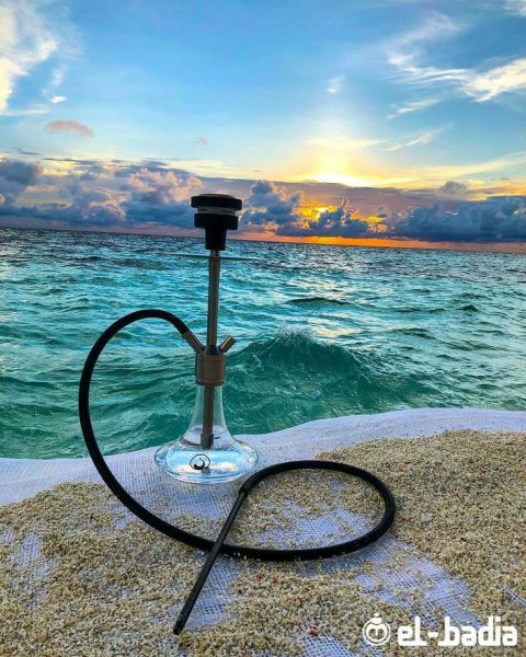 Кальян на берегу моря