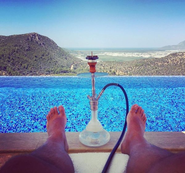 Кальян на берегу моря