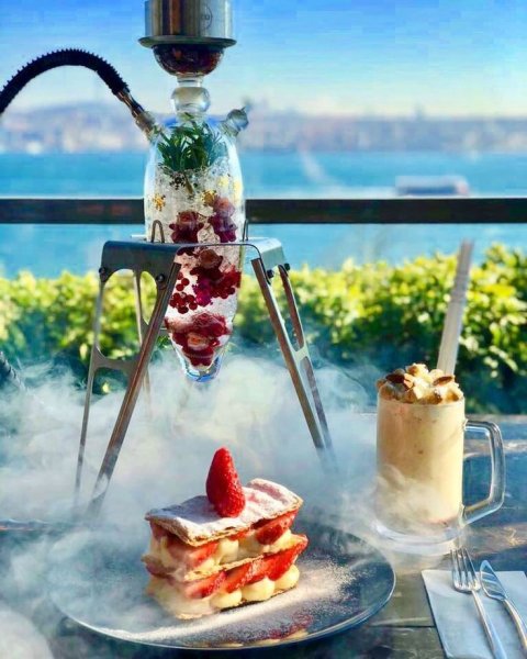 Кальян на берегу моря