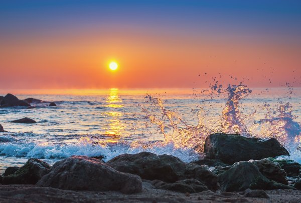 Волна и солнце