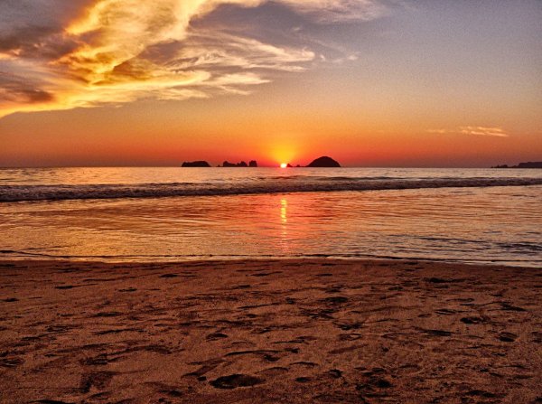 Рассвет на море