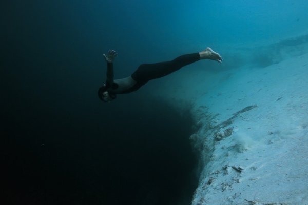 Подводный музей в Мексике