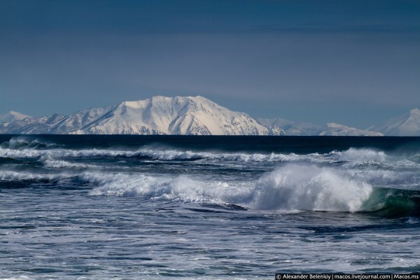 Белые скалы острова Итуруп