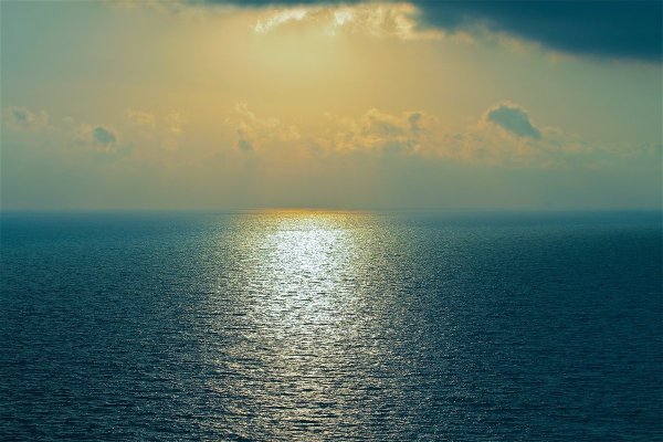 Море уходит в Горизонт