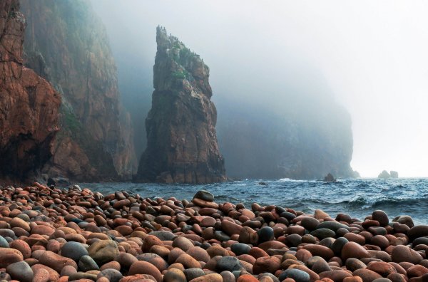 Бухта красной гальки Приморский край, Владивосток.
