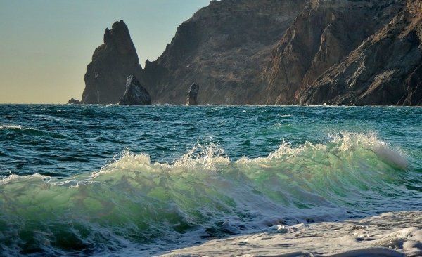 Люди на море