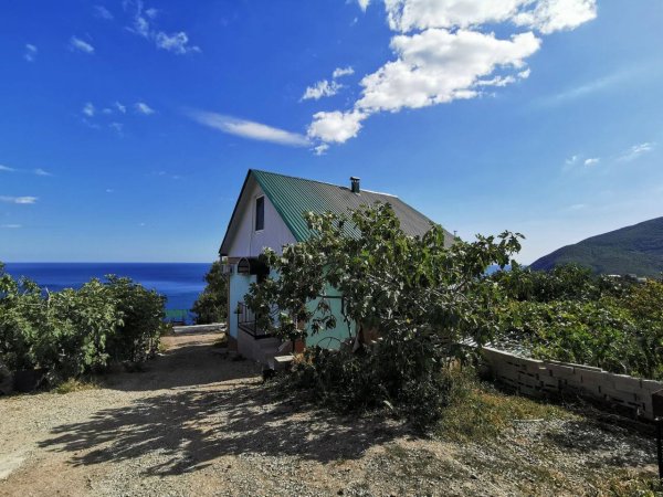 Дом у моря в Крыму