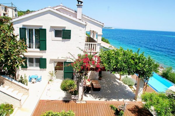 Дом у черного моря