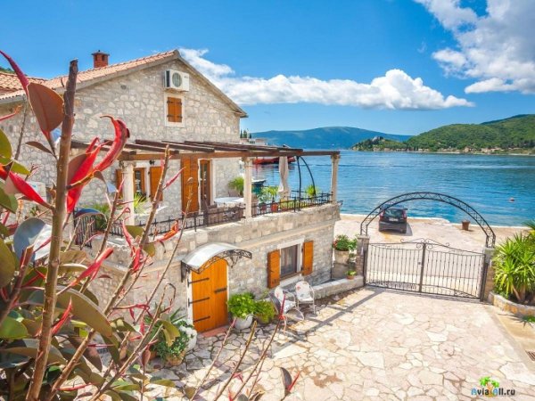 Вилла дом в Тивате Черногория