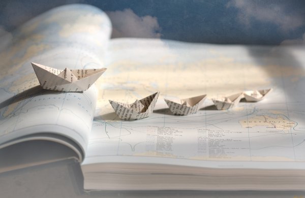 Бумажный кораблик
