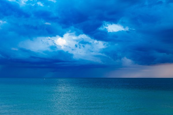 Море и небо