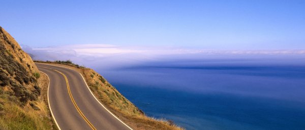 Дорога море небо