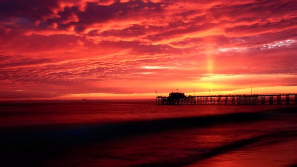 Багровый закат