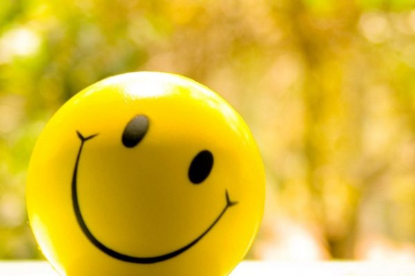 Рожица на песке