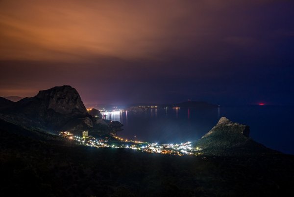 Ночные горы туман