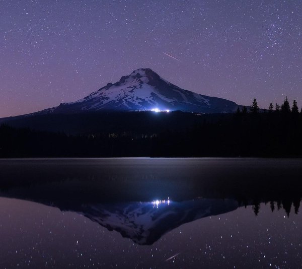 Форосская Церковь в Крыму ночью