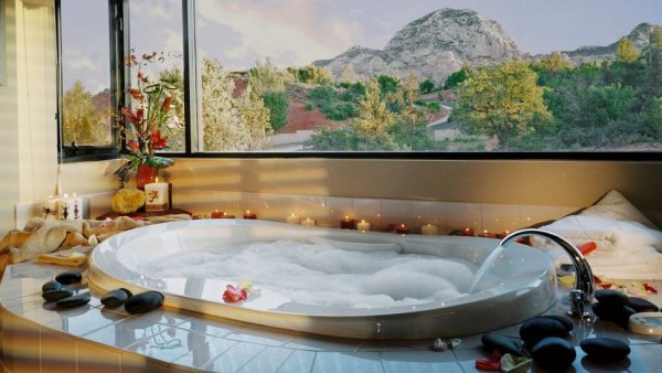 Джакузи с красивым видом