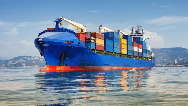 Корабль с контейнерами